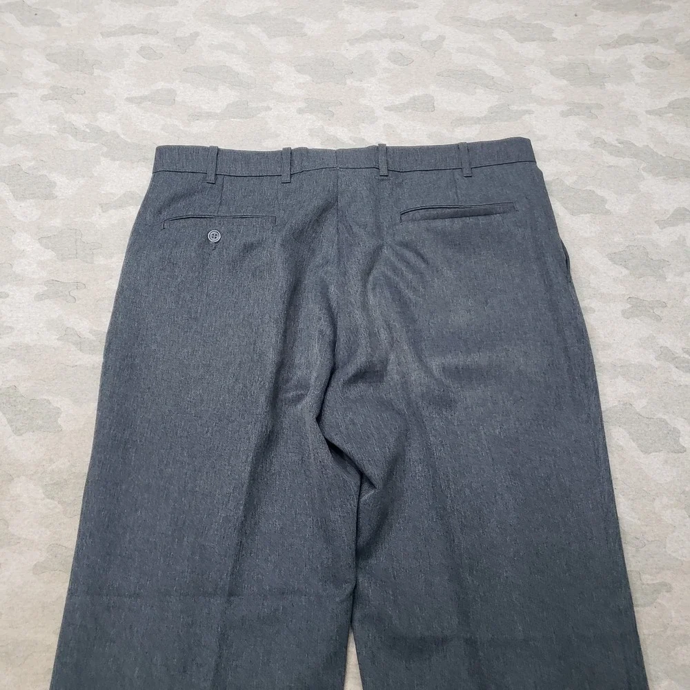 Vintage Levi's Action Slacks Pants Mens 36x28 Gray Pockets Straight Leg Trousers